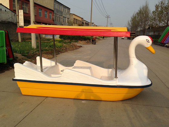4 seat swan paddle boats