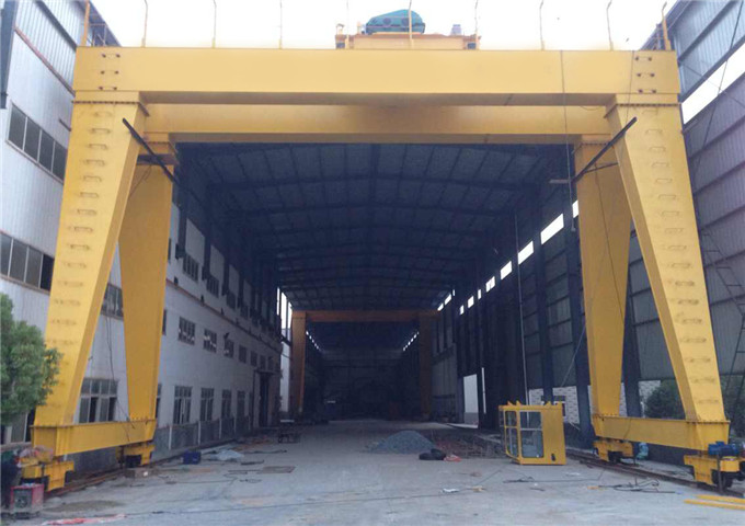 Give gantry crane 60 ton in China