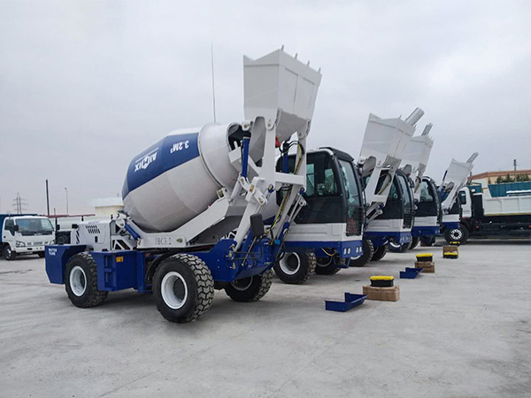 AS-3.2 self-loading mobile concrete mixer