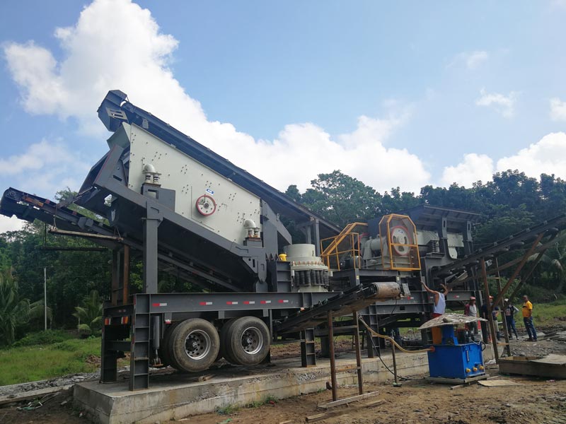 tire type mobile crusher plant