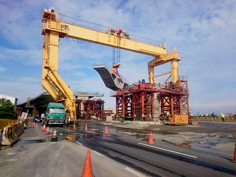 rubber tyred 100 ton gantry crane